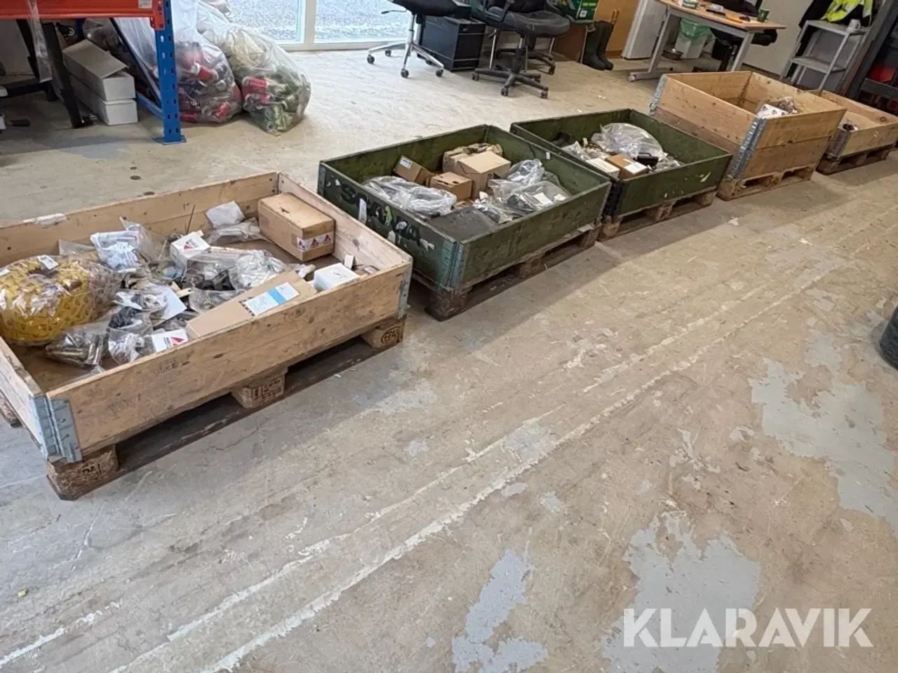 Billede 1 - 5 paller assorteret Reservedele