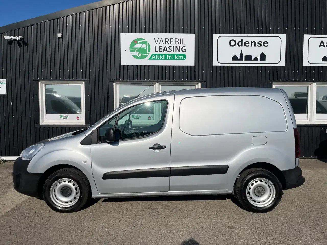 Billede 1 - Peugeot Partner 1,6 BlueHDi 75 L1 Flex Van