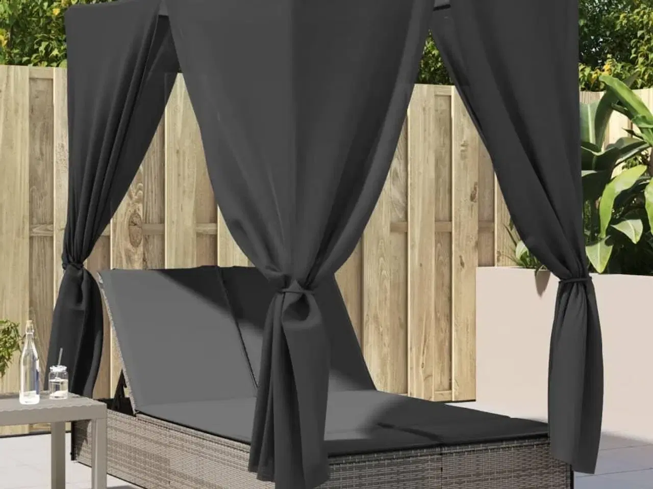 Billede 1 - Solseng med tag og gardiner polyrattan grå