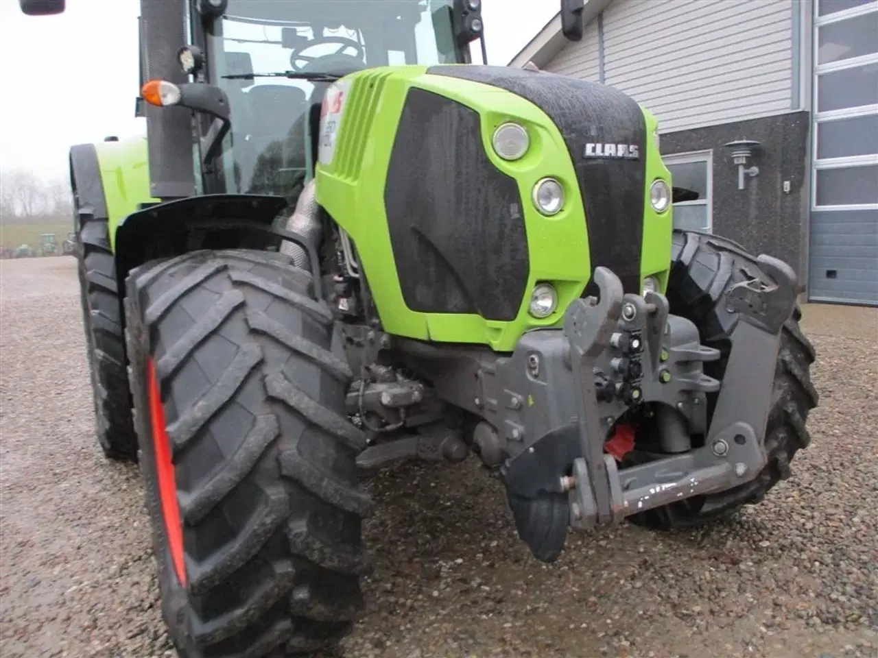 Billede 20 - CLAAS ARION 550 C-matic med frontlift, affjedret foraksel og affjedret kabine.