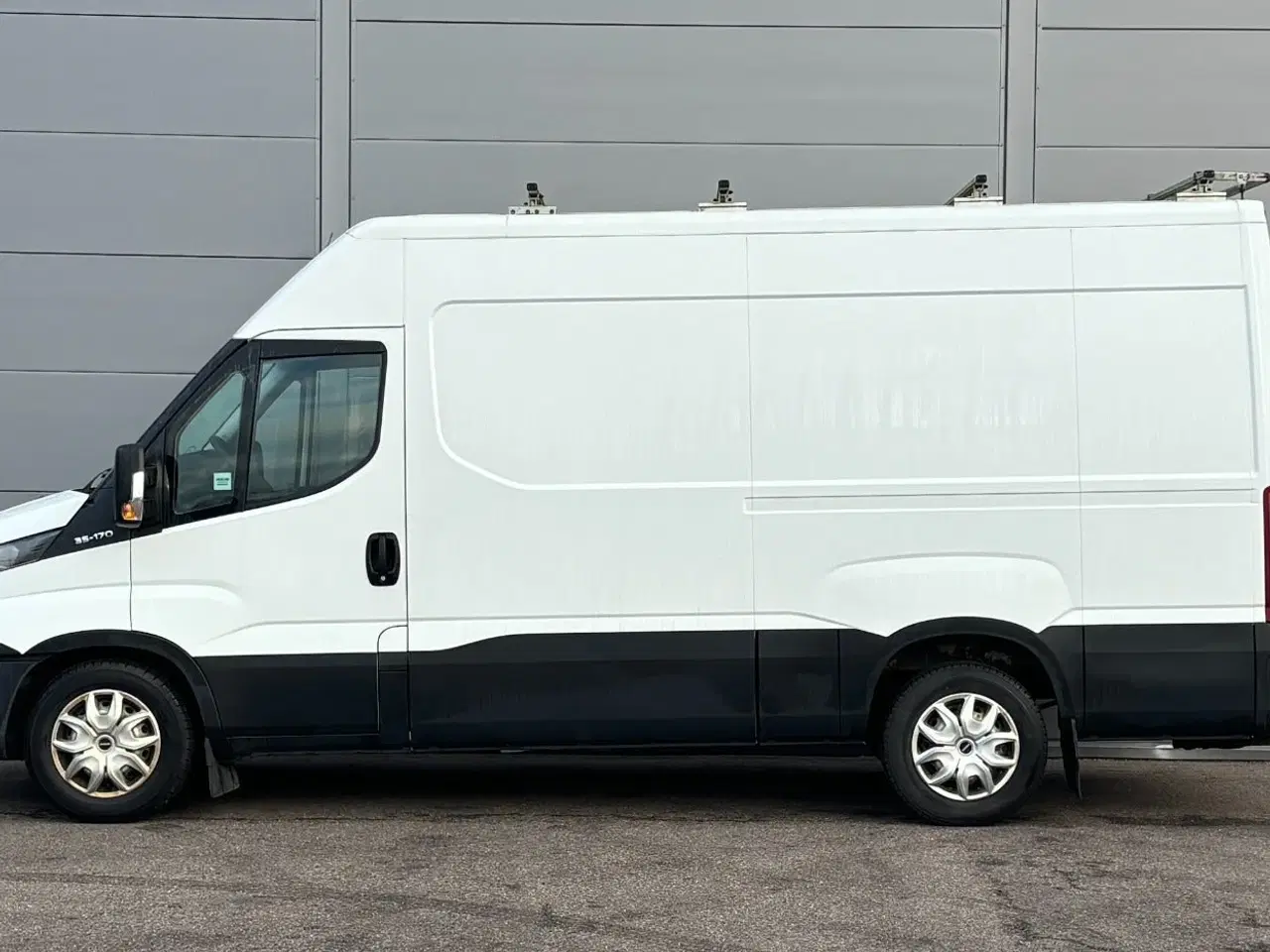 Billede 11 - Iveco Daily 3,0 35S17 12m³ Van