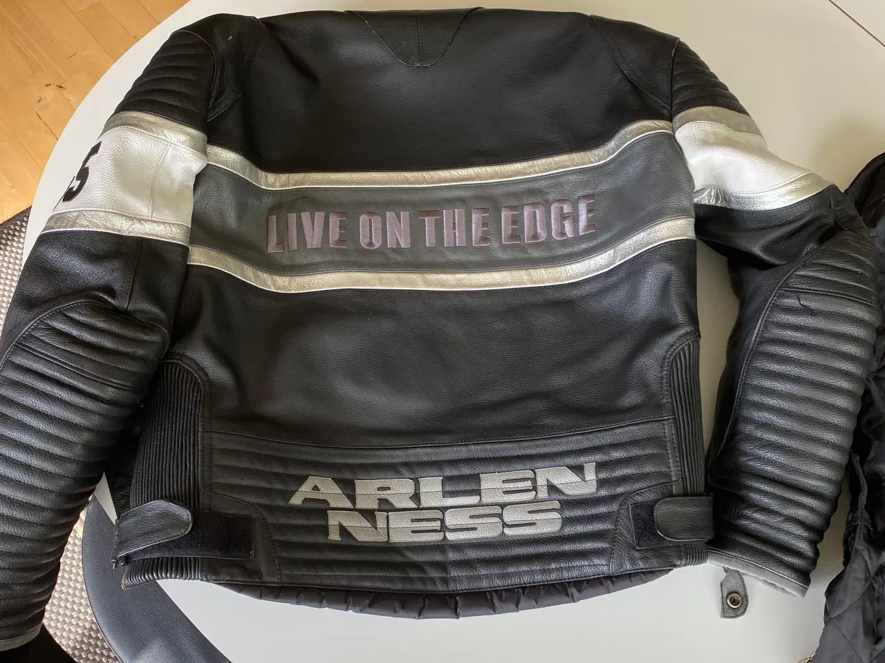 Billede 2 - MC jakke - Arlen Ness - kraftig læder