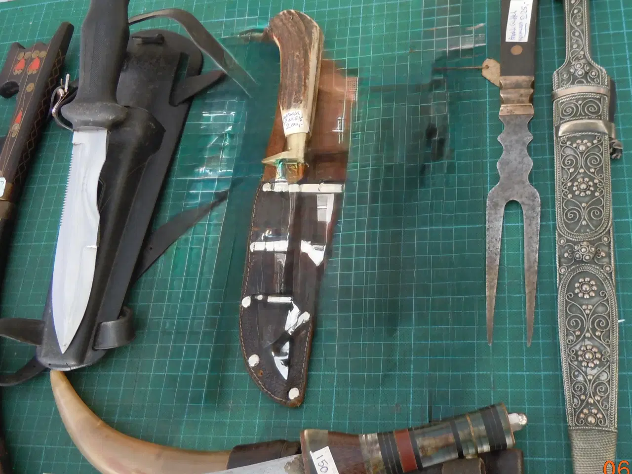 Billede 4 - Dolke og knive, alverdens typer.