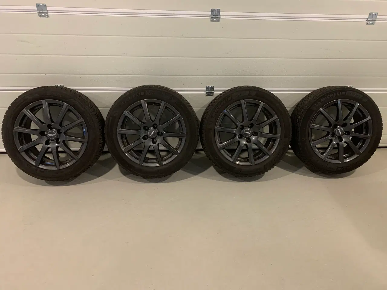 Billede 2 - Flotte 17” Rial alu med Michelin vinterdæk