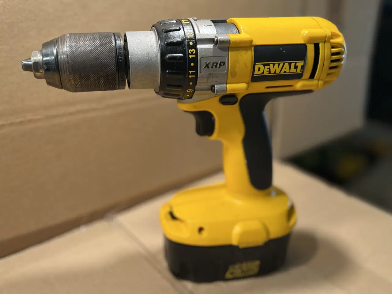 Billede 4 - DeWalt XRP Boremaskine m. kuffert og lader