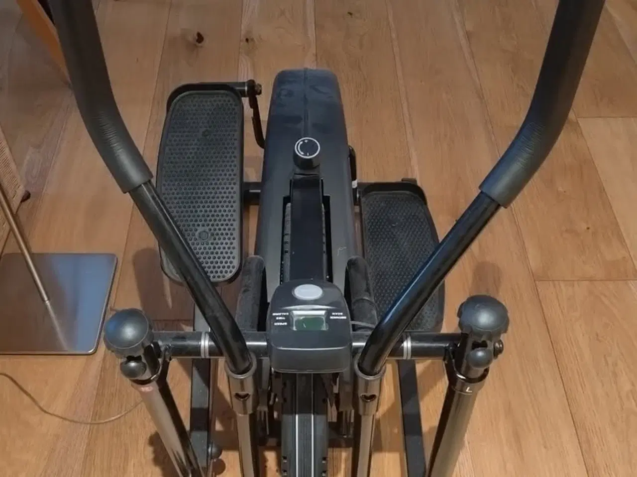 Billede 1 - Næsten ubrugt crosstrainer sælges (kun afhentning)