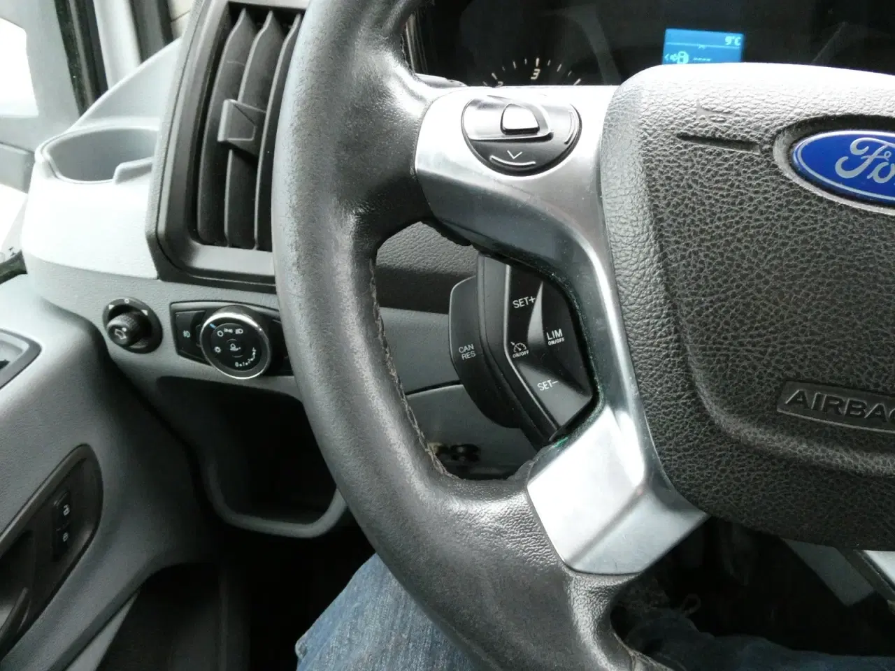 Billede 9 - Ford Transit 470 L4 Chassis 2,2 TDCi 155 Trend Db.Kab Ladvogn m/tip