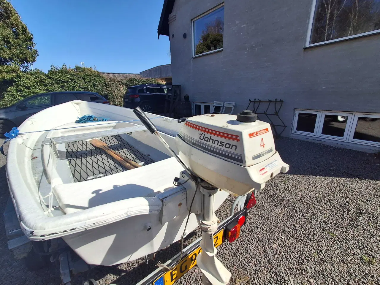 Billede 10 - Jolle med motor og trailer – klar til brug