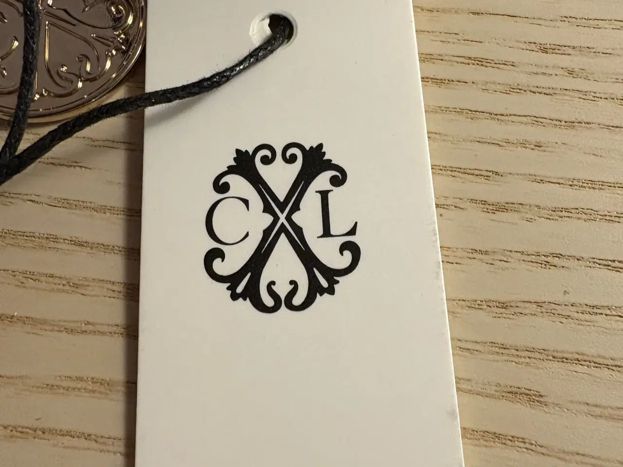 Billede 4 - Hundehalsbånd lille hund i ægte læder.