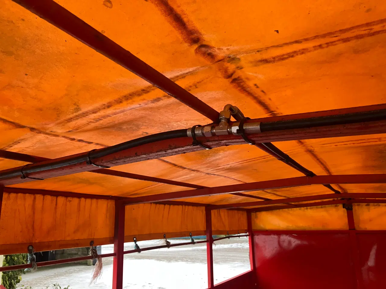 Billede 8 - Kreaturvogn med ny bund