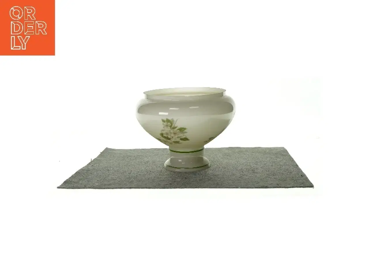 Billede 1 - lampeskærm i glas  (str. HØ 24x28 cm)