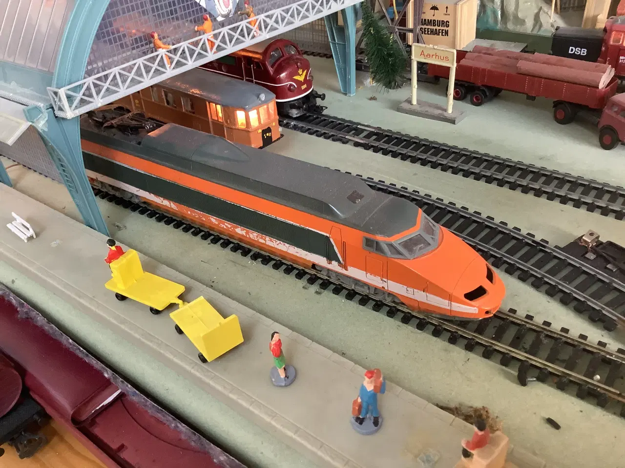 Billede 2 - TGV og Thalys. 2 togsæt. Samlet pris.