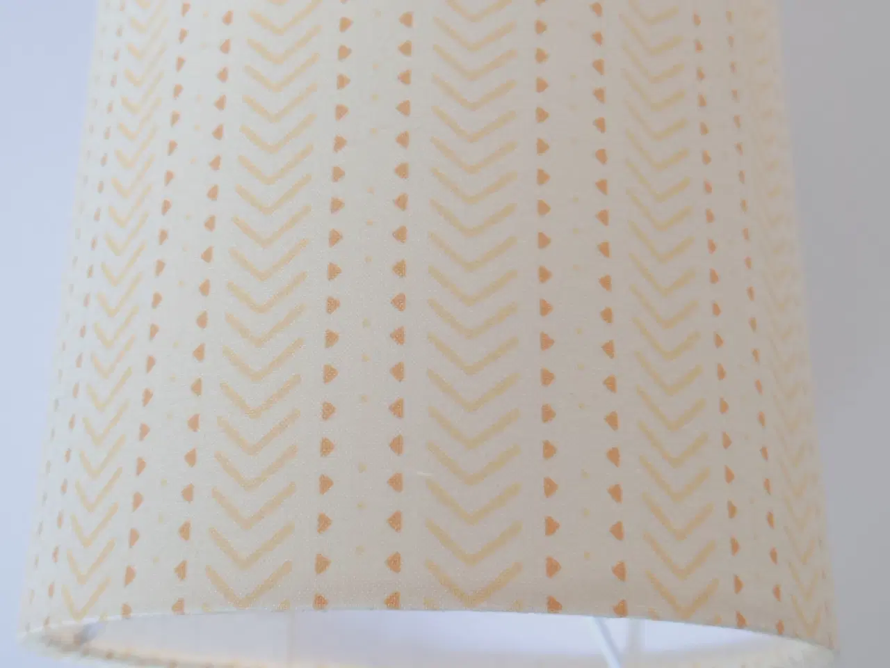 Billede 1 - 2 stk.lampeskærme til bordlampe 15x15cm