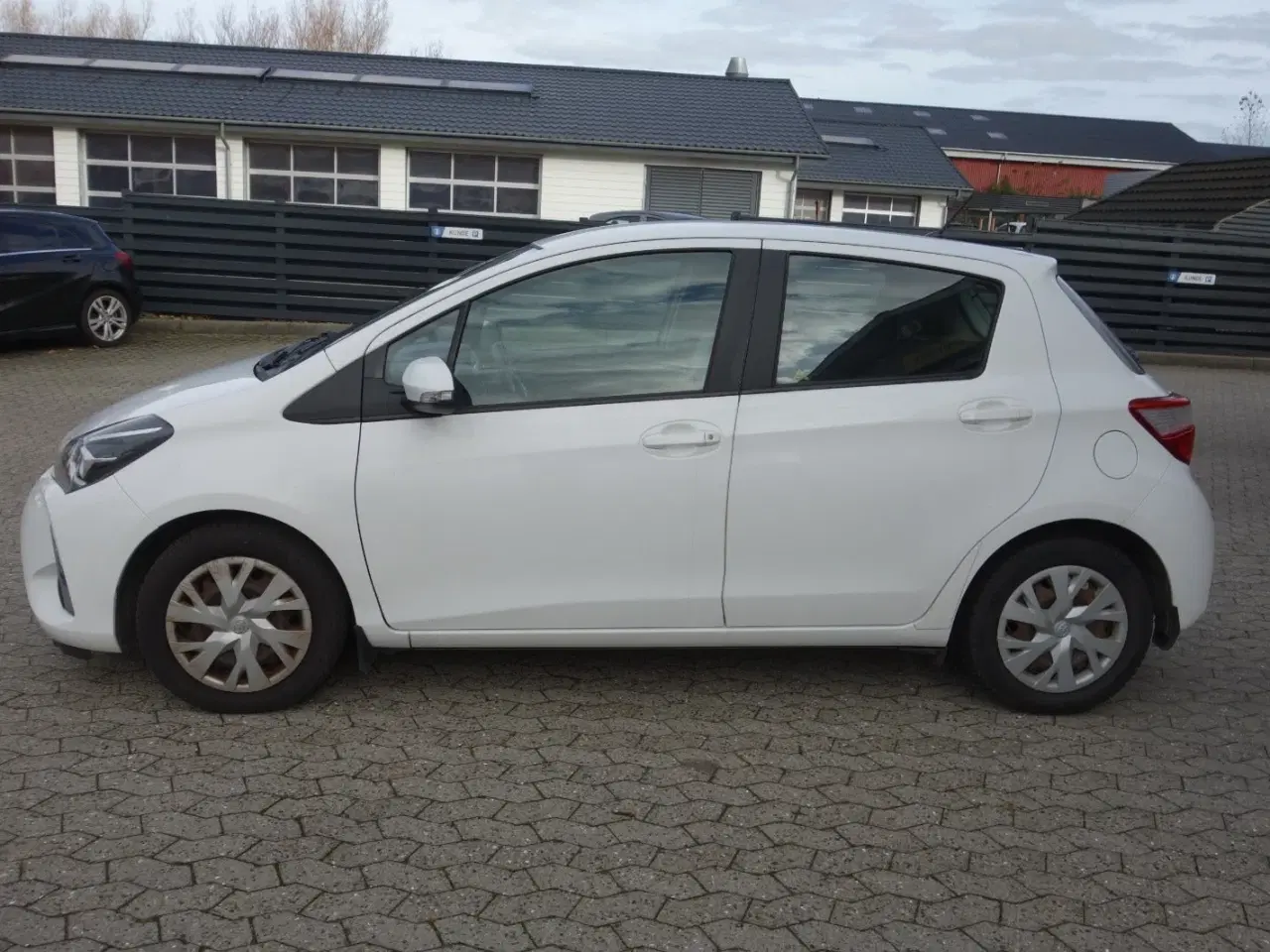 Billede 3 - Toyota Yaris 1,0 VVT-i T2 Van