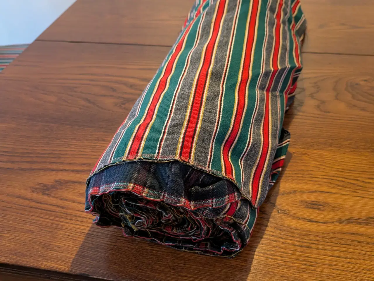 Billede 6 - Antikt spisebord med stole i egetræ