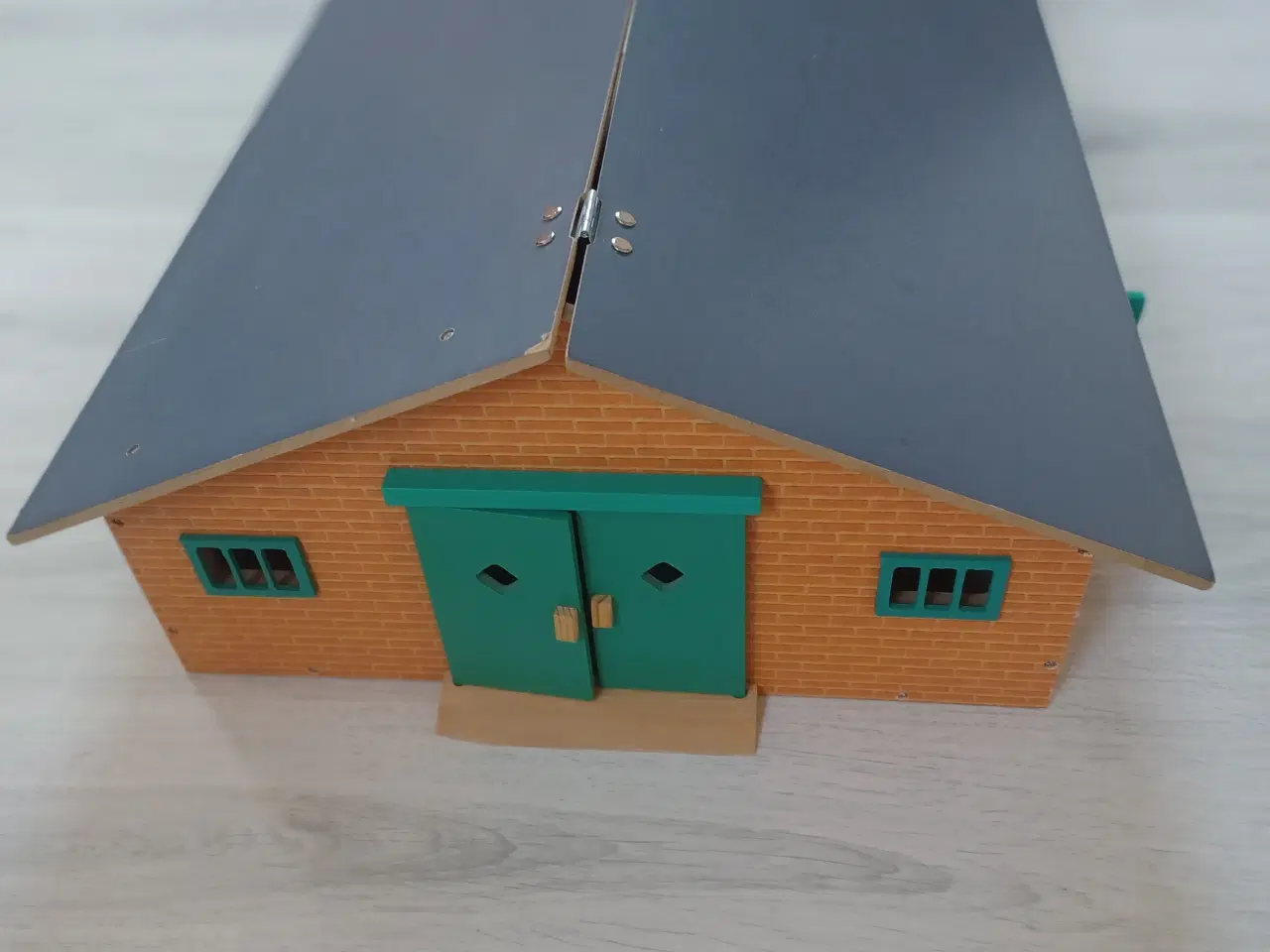 Billede 1 - Stor stald og kaninbur