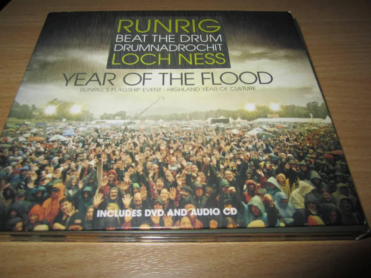 Billede 1 - RUNRIG. Year of the flood. CD + DVD.