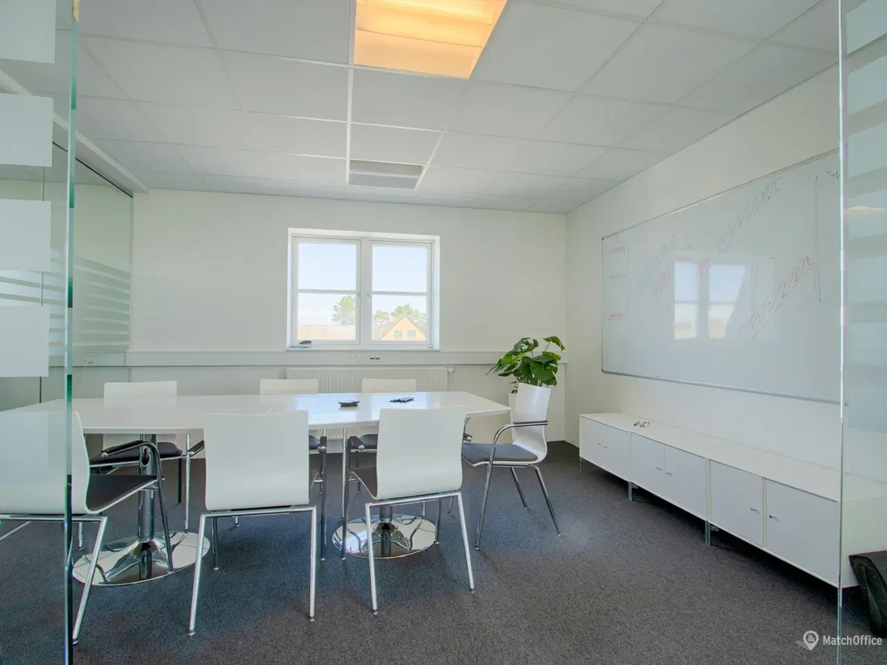 Billede 6 - Lækkert lyst kontorlejemål/showroom/undervisningslokaler centralt i Herlev