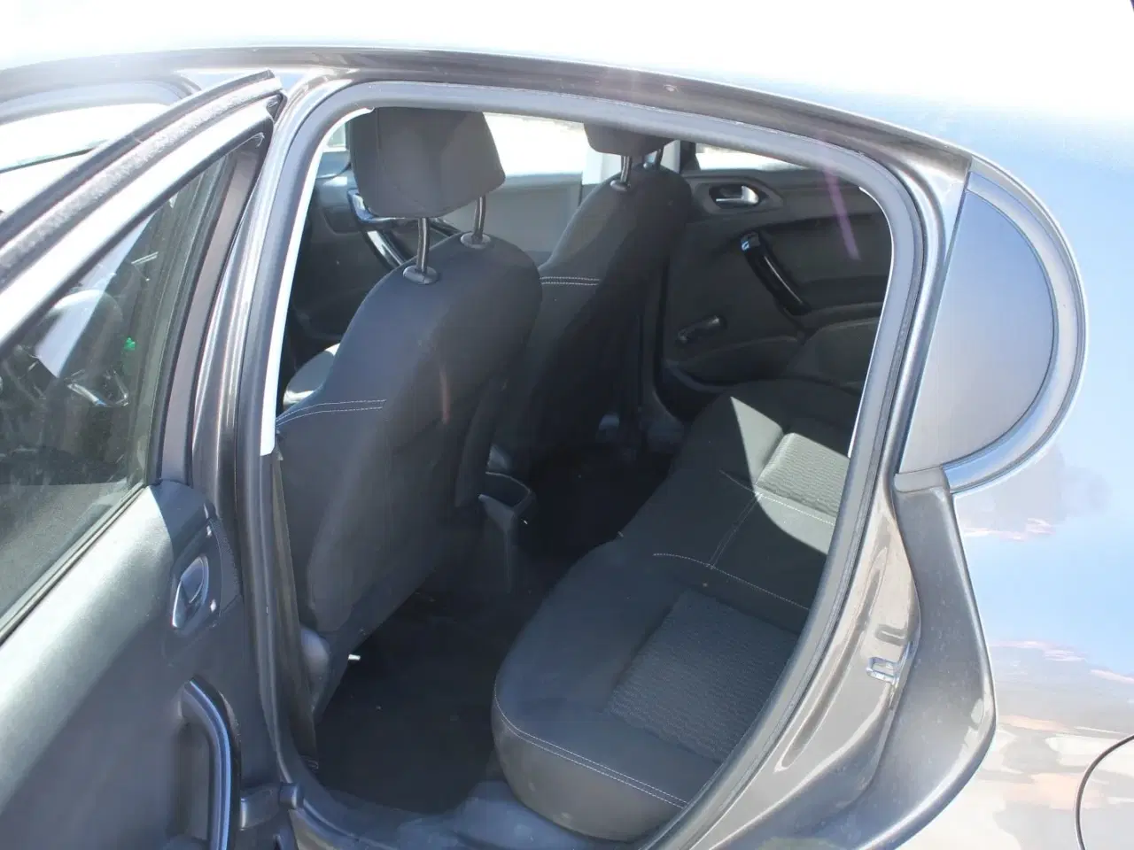 Billede 4 - Peugeot 208 1,5 BlueHDi 100 Signature+