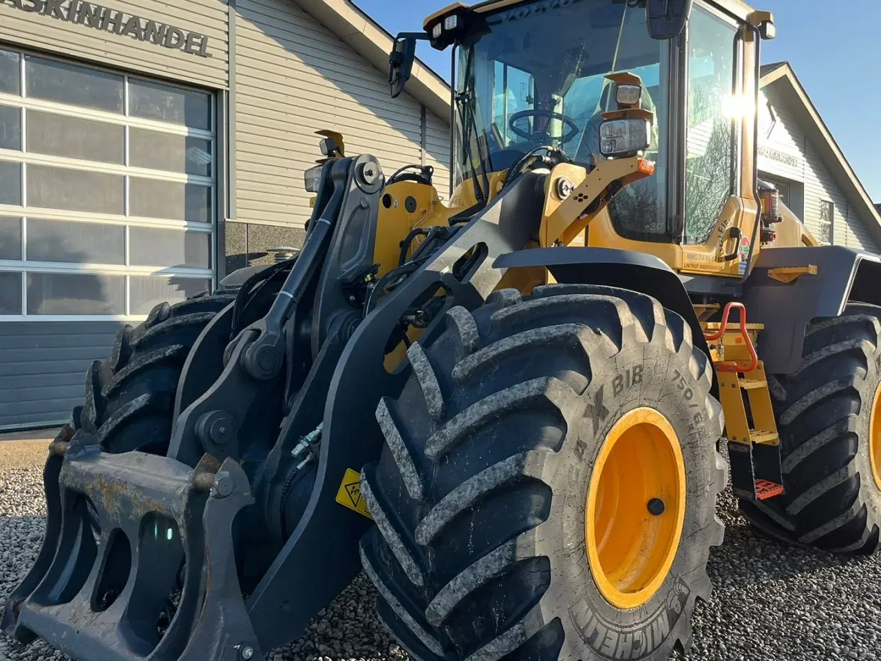 Billede 10 - Volvo L 70 H H2, BEMÆRK MED GARANTI FRA VOLVO FREM TIL DEN 18.6.2026. AGRICULTURE DK-maskine, Co-Pilot & med 750mm Michelin MEGA X BIB hjul.