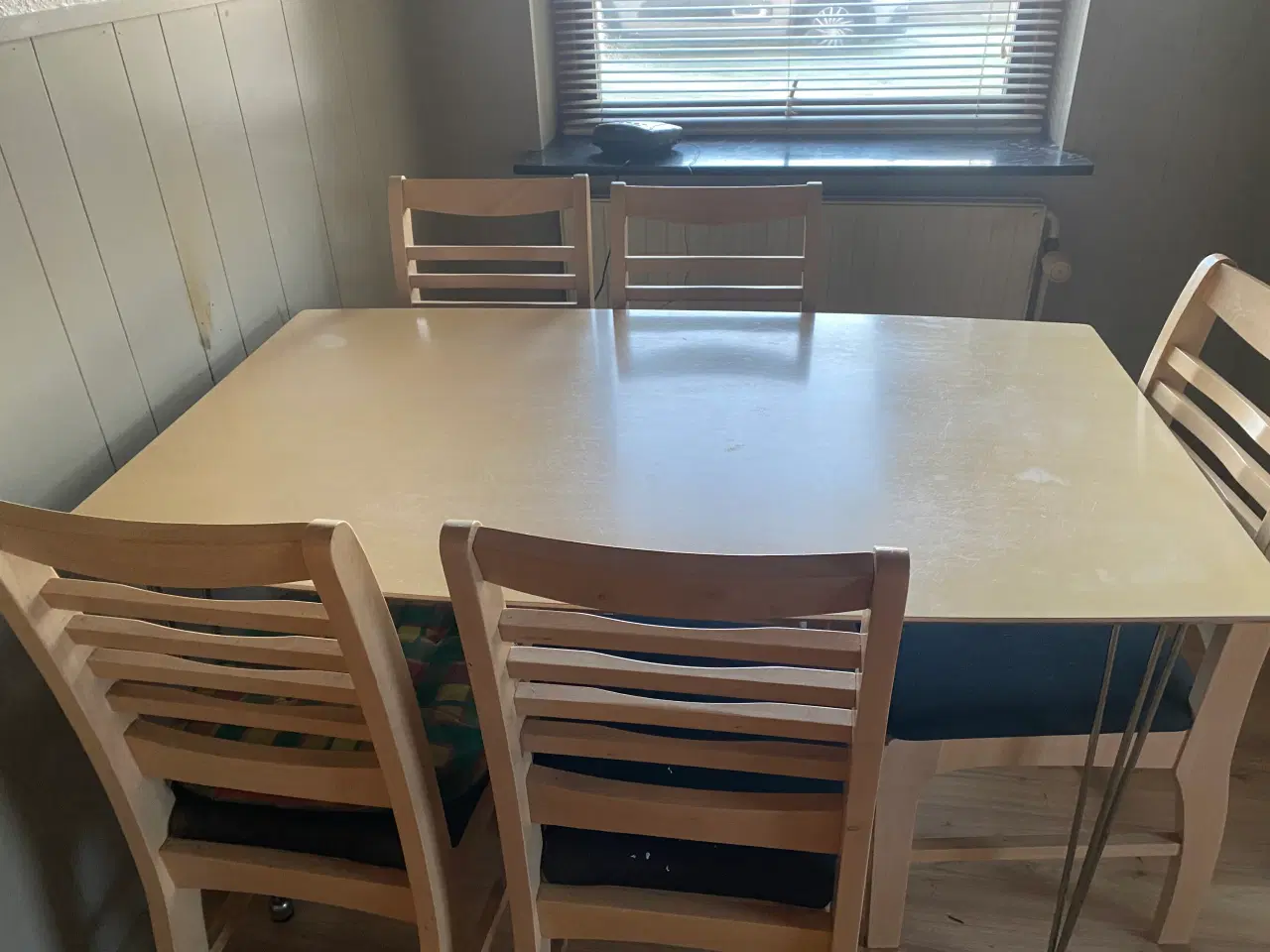 Billede 2 - Spisebord - brugt men i god stand
