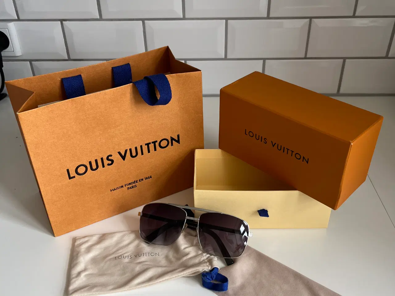 Billede 1 - Solbrille - Louis Vuitton Attitude