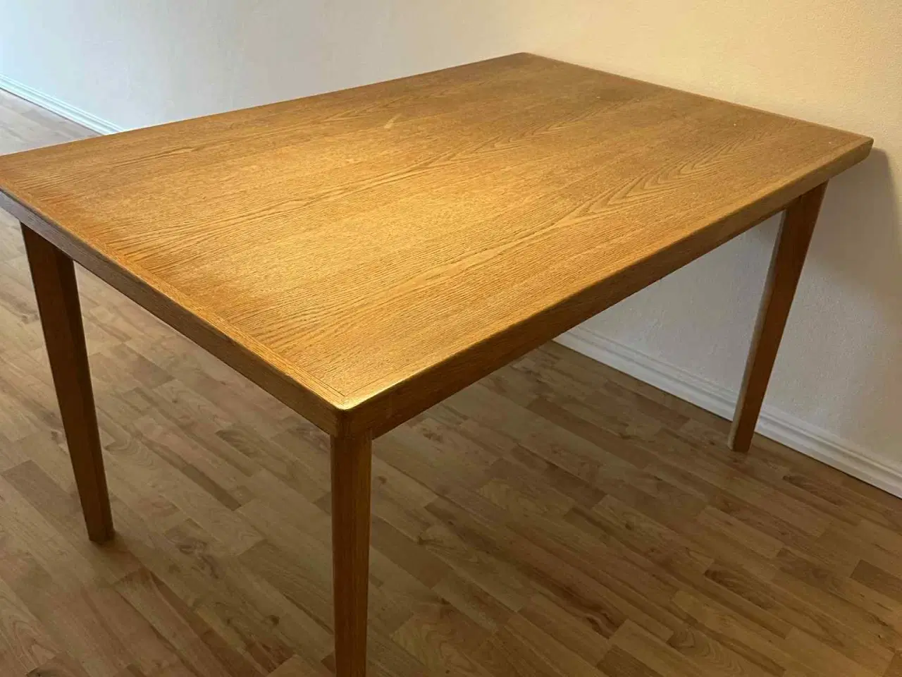 Billede 4 - Spise bord sælges