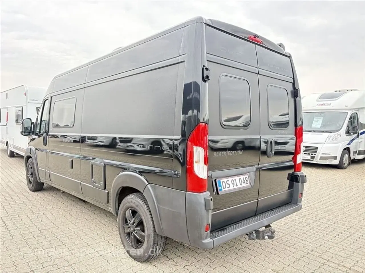 Billede 3 - 2022 - Tourne 6.0 Black Edition   Tourne 6.0 Black Edition 2022 - Se den nu hos Camping-Specialisten.dk