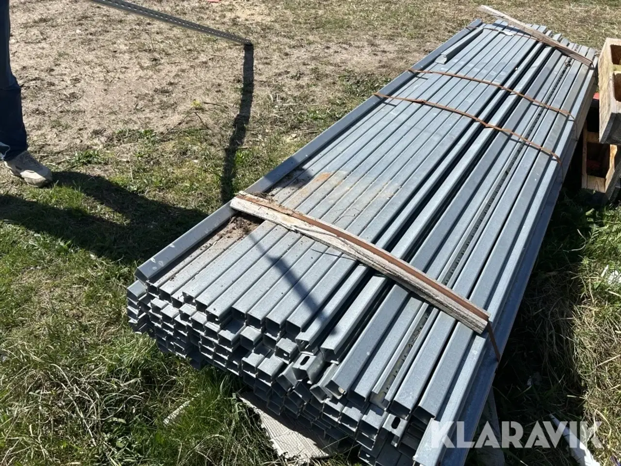 Billede 4 - Galvaniseret skinner ca. 130 styk