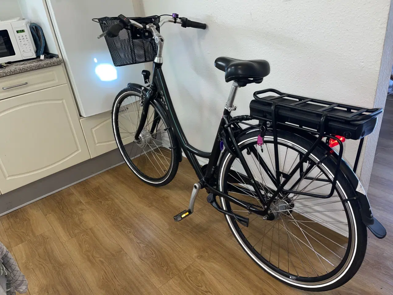 Billede 3 - flot x-zite dame elcykel 28"