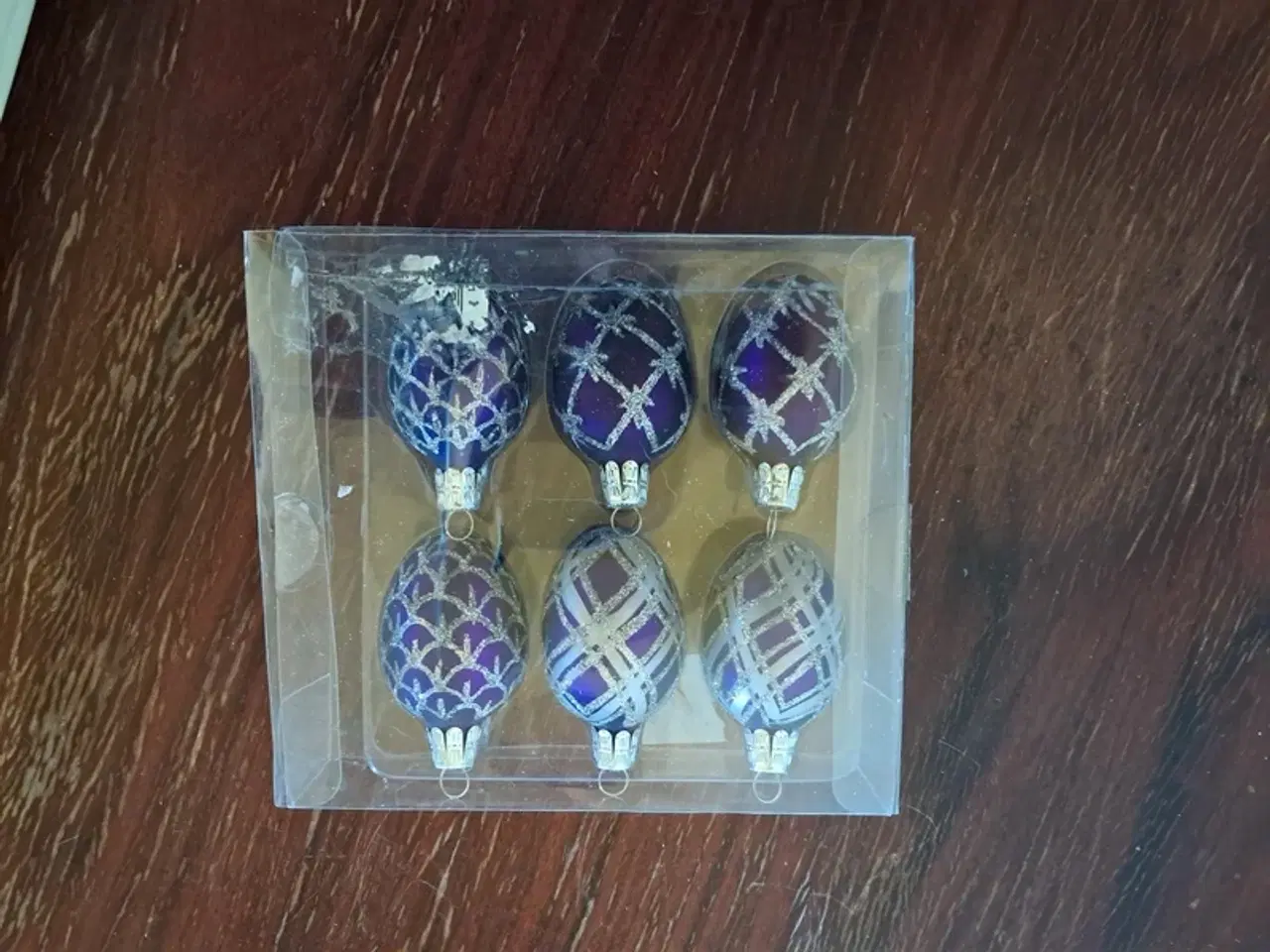 Billede 2 - Sæt med 6 ægformede julekugler i lilla