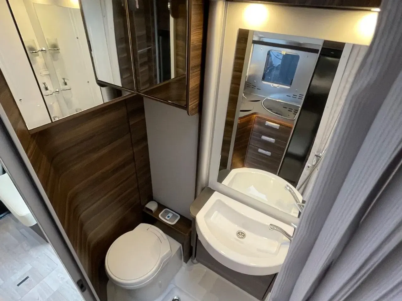 Billede 10 - Laika Ecovip  L3019 aut.