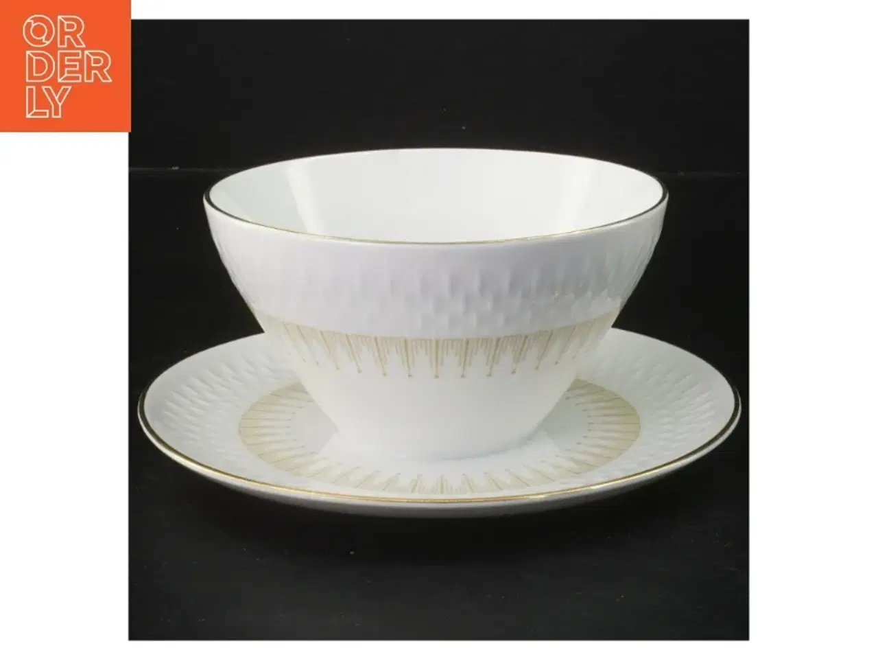 Billede 1 - Porcelæn skål og tallerken med guldkant (str. Ø 14x8 cm)