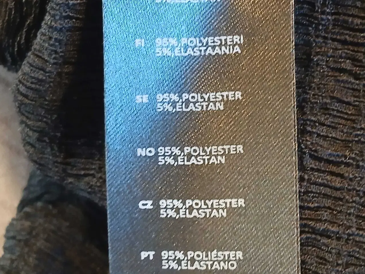 Billede 8 - Sort Frakment top str S