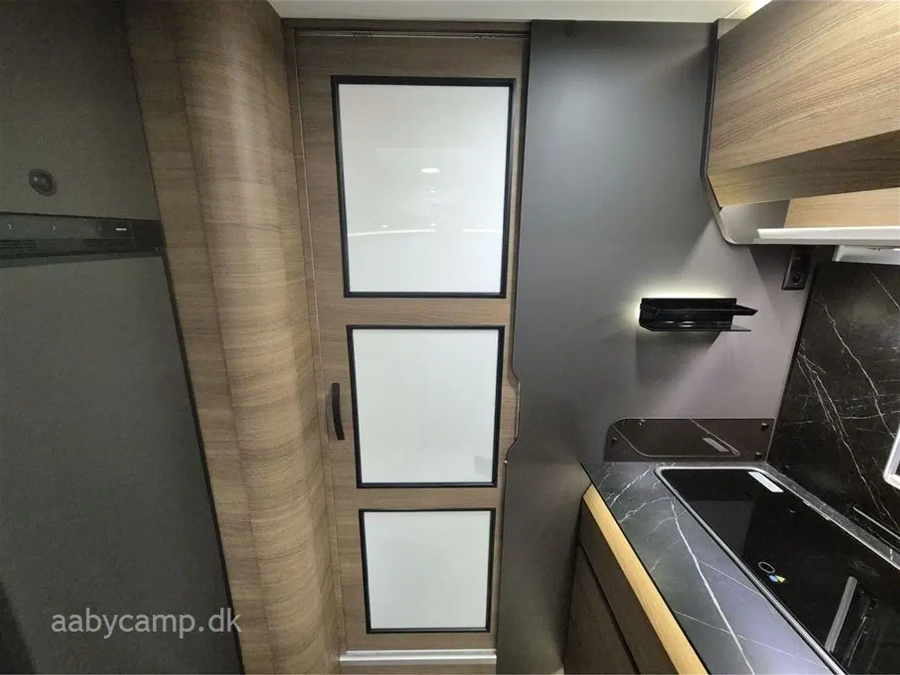 Billede 15 - 2026 - Benimar Amphitryon 967   Top model Fra Benimar med Alde Centralvarme