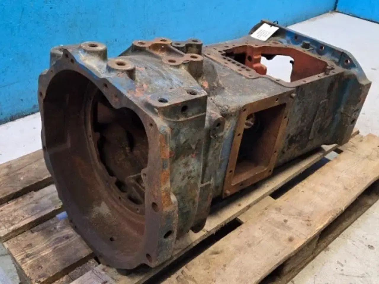 Billede 9 - Ford 7740 Gearkassehus F0NN7005AH