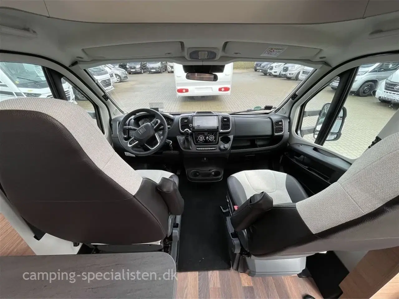 Billede 4 - 2025 - Weinsberg CaraCompact 600 MEG   Så god som ny - med masser af udstyr - Weinsberg Pepper 600 MEG 2025 - Kan nu opleves hos Camping-Specialisten i Silkeborg