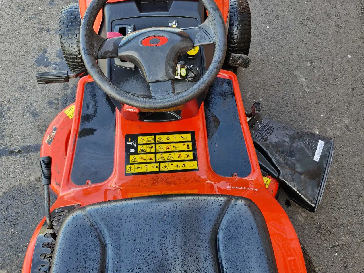 Billede 12 - Simplicity ELT17542 Havetraktor 