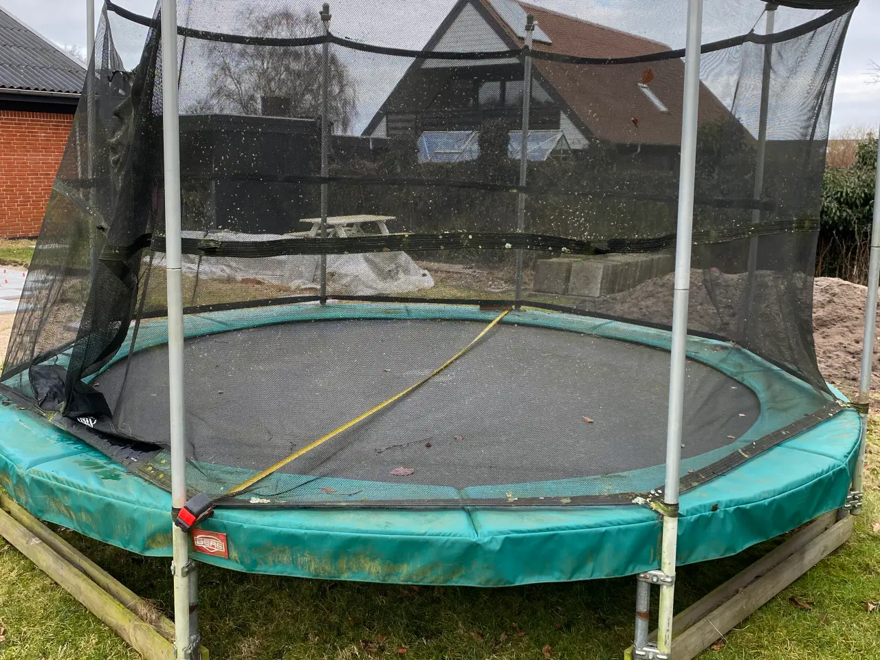 Billede 1 - Trampolin. 380cm. Berg  kvalitets trampolin.