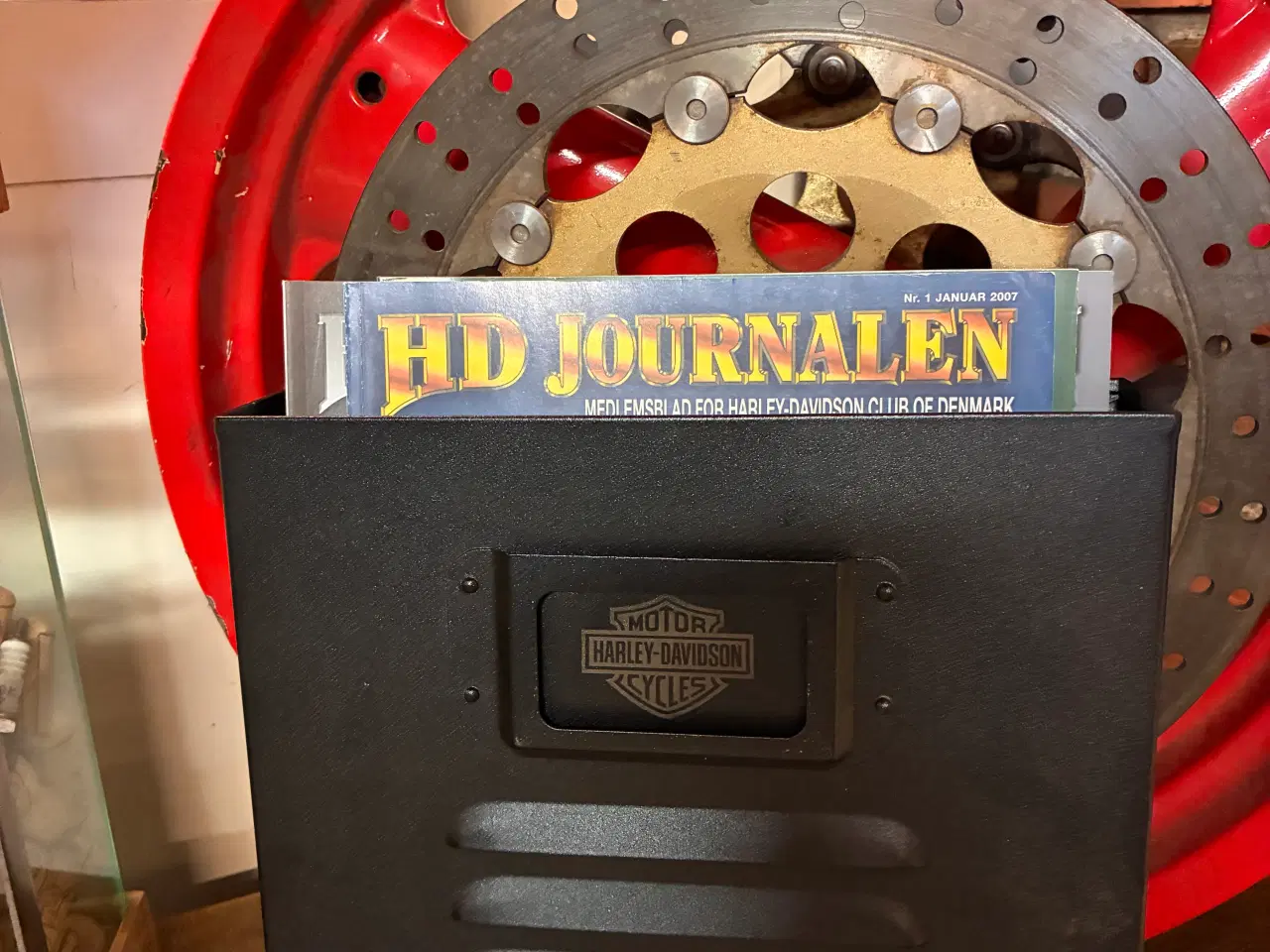 Billede 2 - Magasinholder til væg