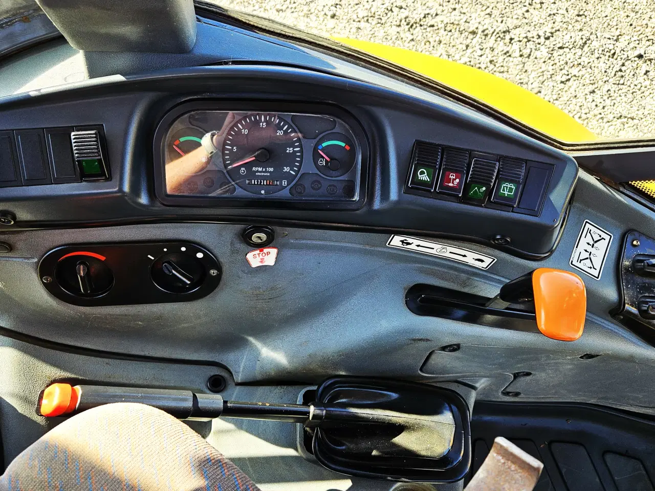 Billede 17 - New Holland LB115 / skovlsæt / udskud / 6700 timer