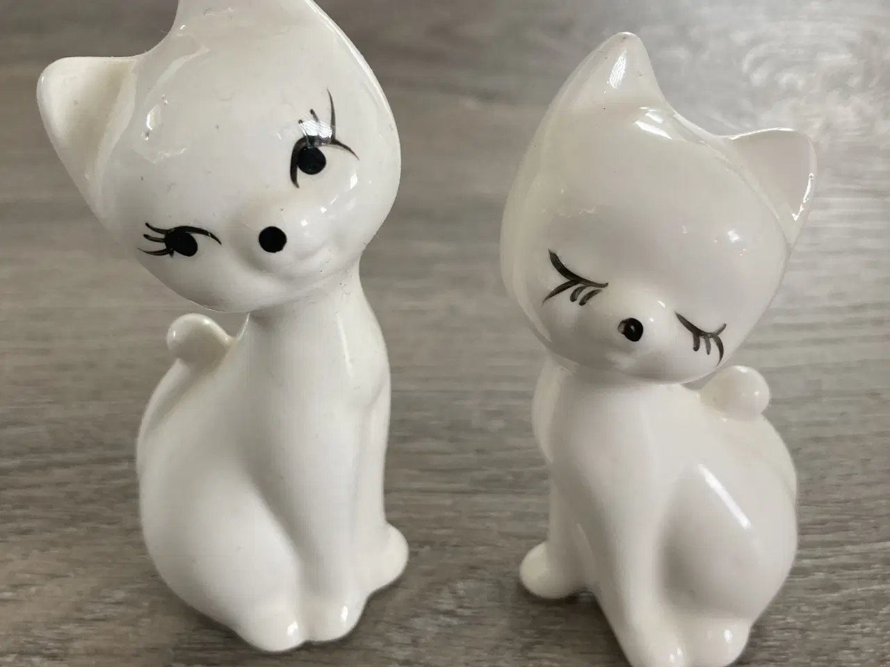 Billede 1 - Katte i porcelæn 