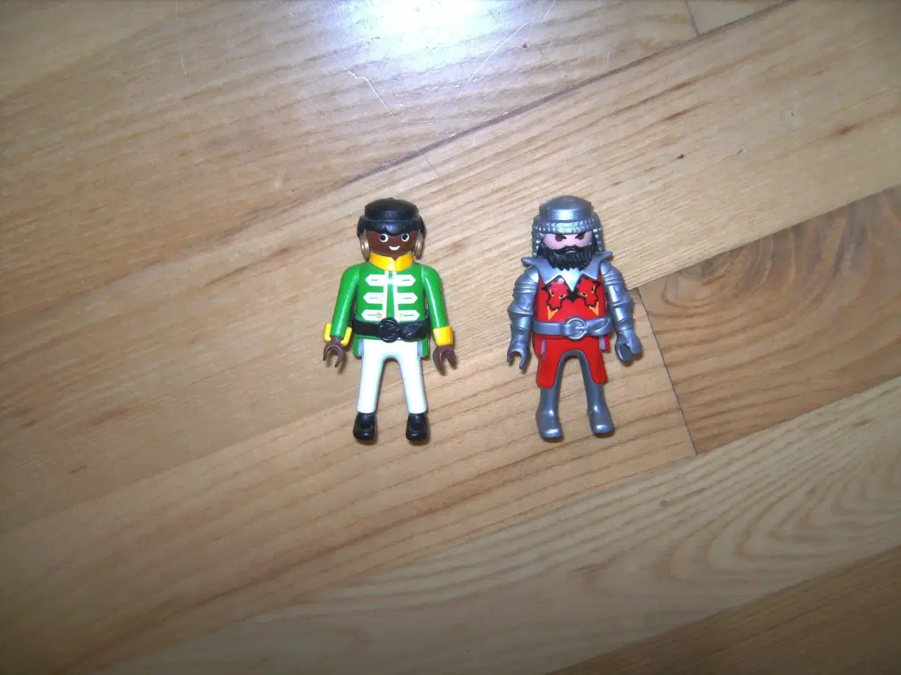 Billede 1 - Playmobil - 3 forskellige figur