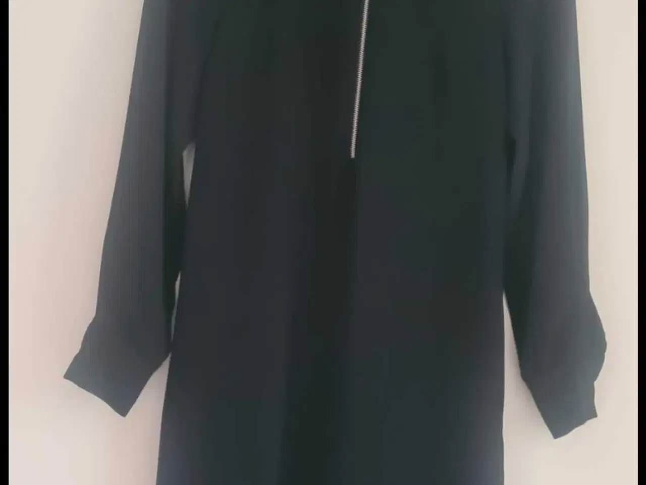 Billede 2 - Tiger of Sweden kjole str 34