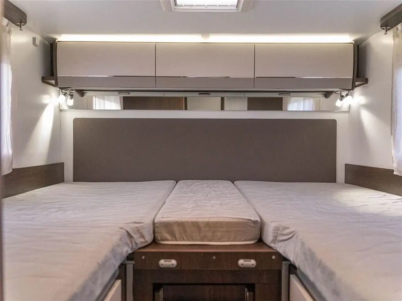 Billede 33 - 2022 - Benimar Sport 363 NK