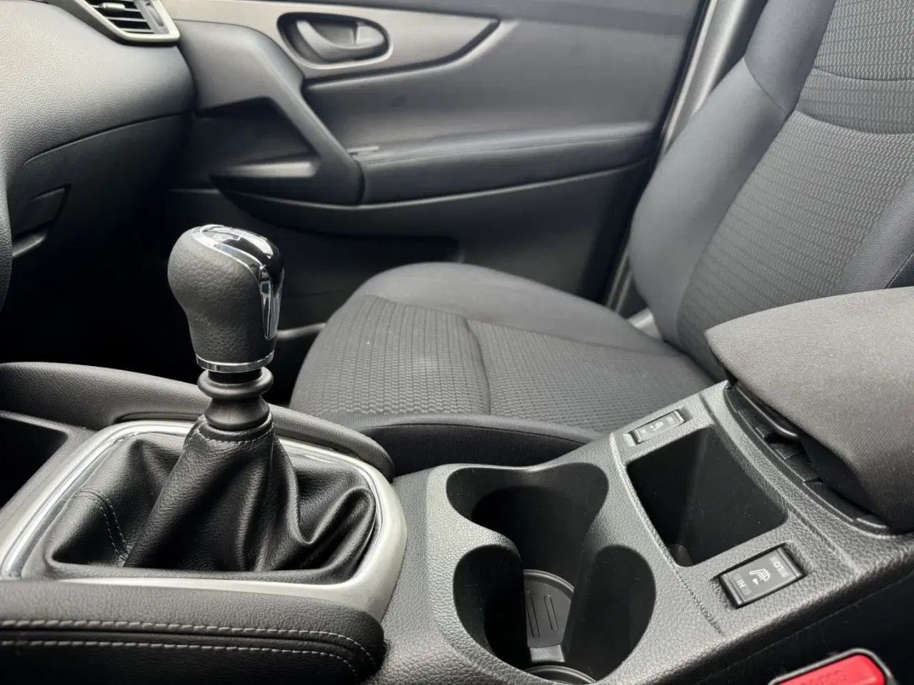 Billede 17 - Nissan Qashqai 1,2 Dig-T Visia 4x2 115HK 5d 6g
