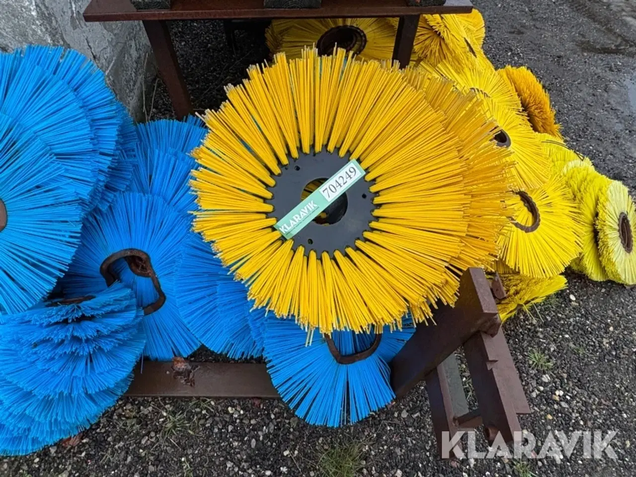 Billede 4 - Blandet lot af børster til koste