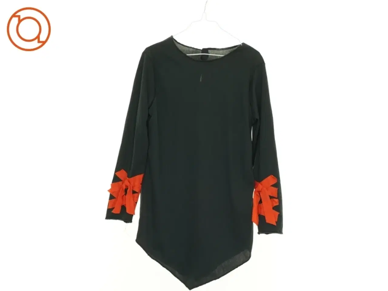 Billede 1 - Kostume (str. 140 cm)