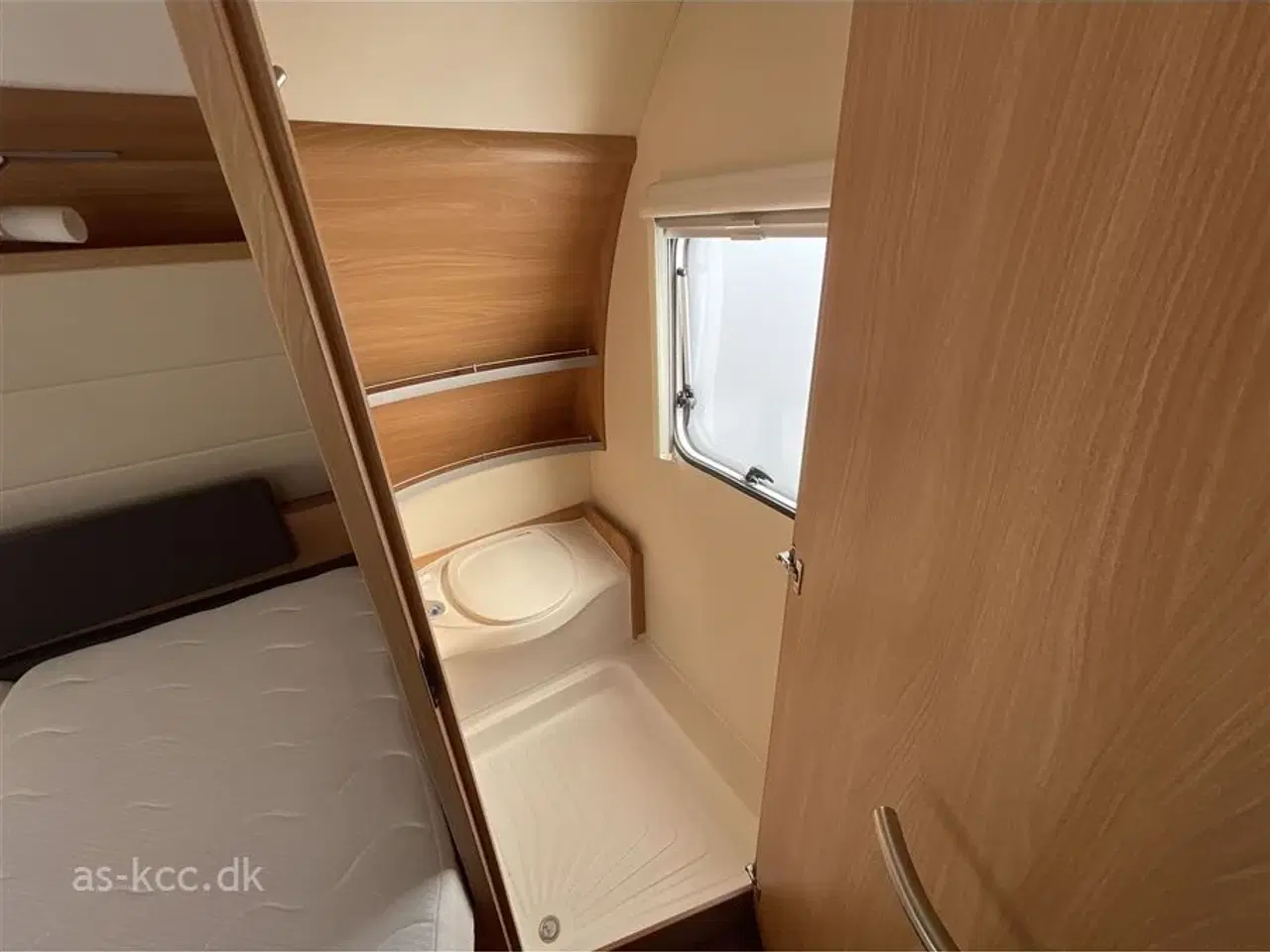 Billede 9 - 2017 - Knaus Südwind Silver Selection 450 FU   Knaus Sûdwind Silver Selection 450 FU Dobbeltseng