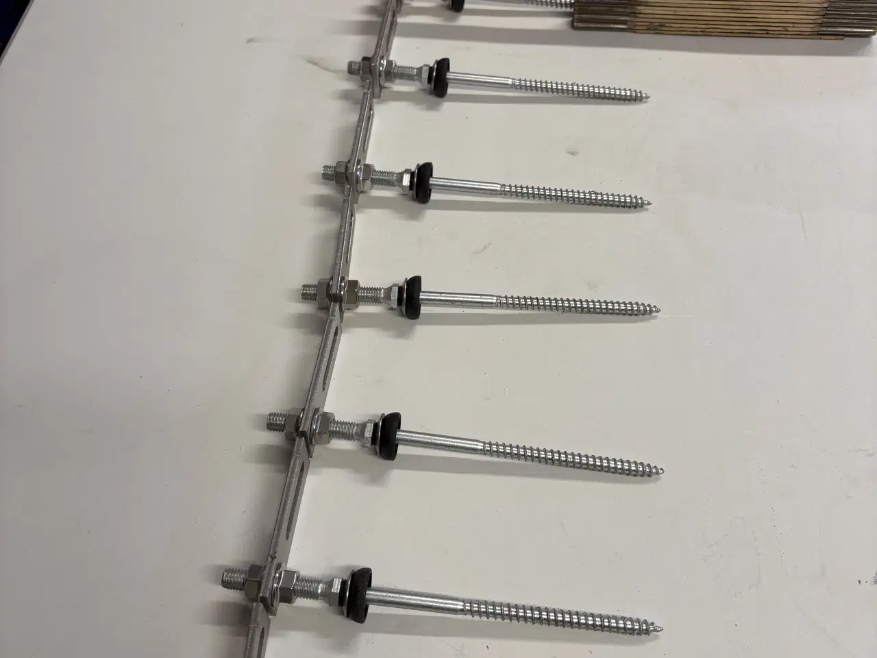 Billede 4 - 200 mm stokskruer til solcelle skinner med adapter